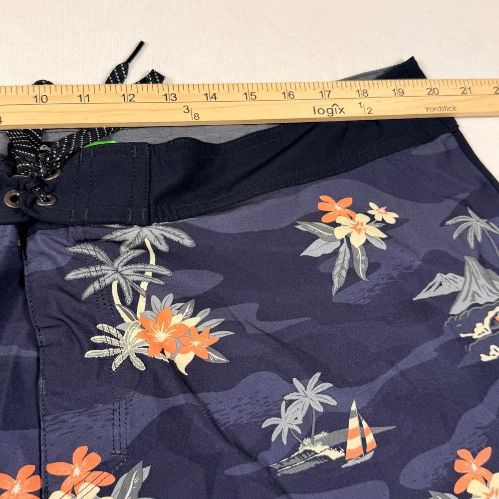 Quiksilver Board Shorts 40 Navy Blue Highline Surfsilk Tropical Island Camo